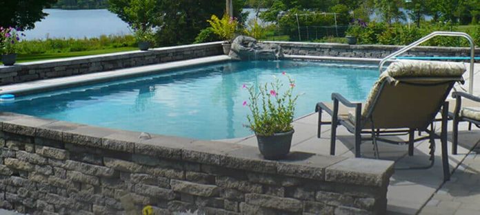 Germantown WI Homes with Swimming Pool For Sale