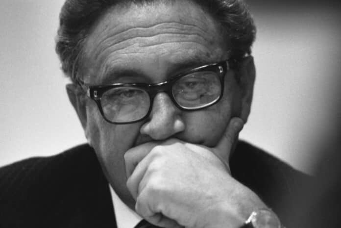 Henry Kissinger dies